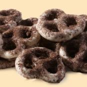 Hershey's Bretzels Cookies & Crème