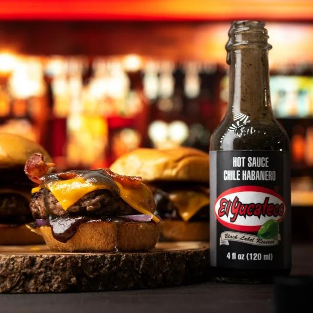 La Sauce Habanero Noire apporte une touche de chaleur  vos meilleurs burgers
