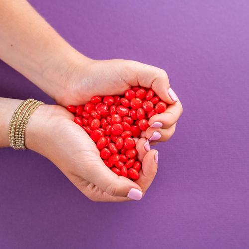 Les confiseries  la cannelle Red Hots sont faites pour les amoureux de cannelle.